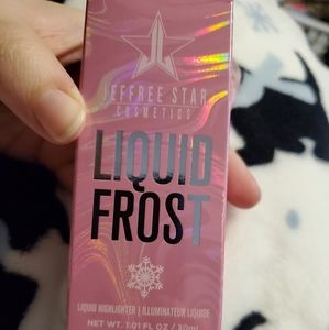Jeffree Star liquid frost highlighter